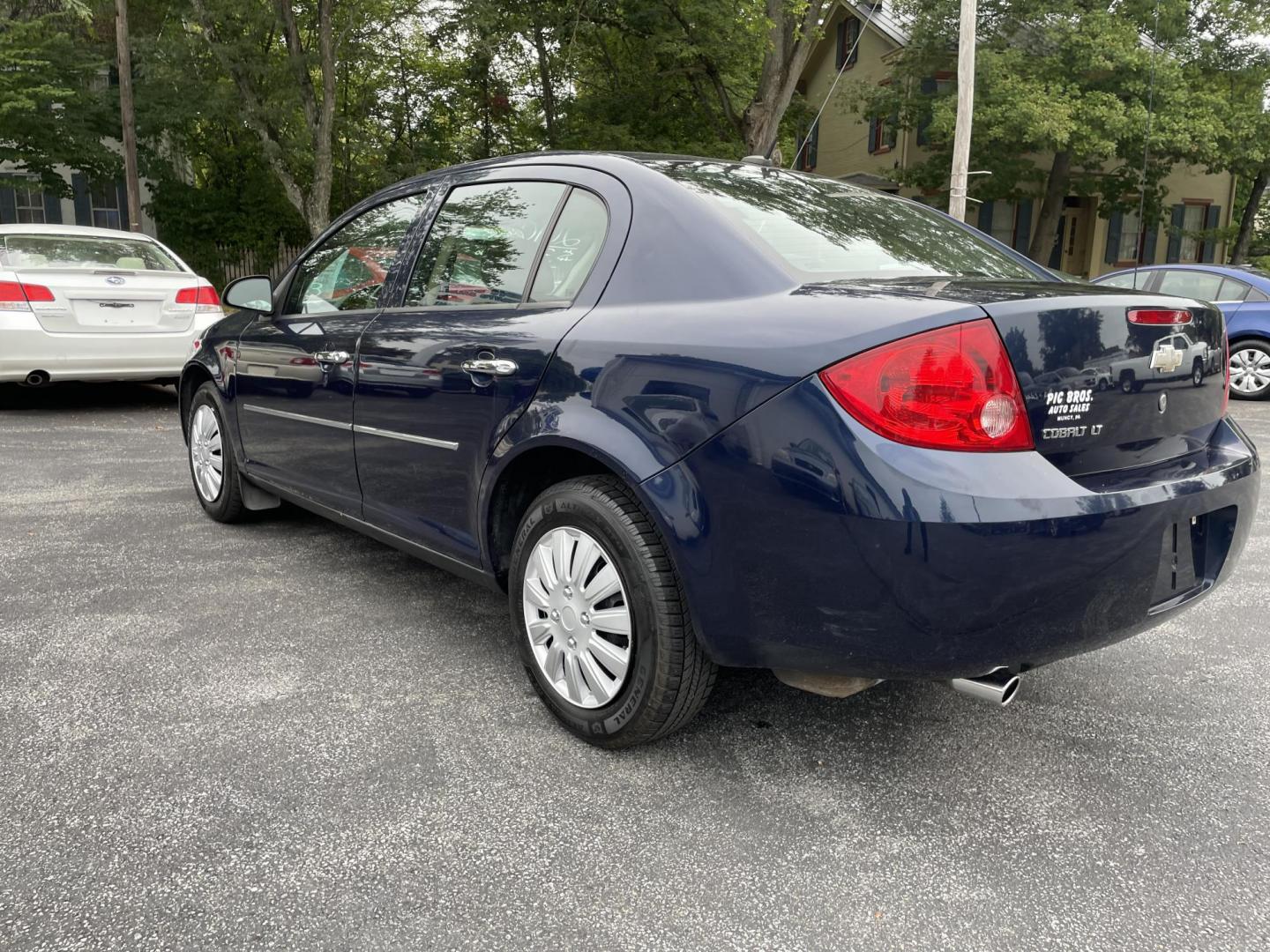 2010 blue Chevrolet Cobalt LT1 Sedan (1G1AD5F5XA7) with an 2.2L L4 DOHC 16V engine, 4-Speed Automatic transmission, located at 101 N. Main Street, Muncy, PA, 17756, (570) 546-5462, 41.207691, -76.785942 - Photo#3