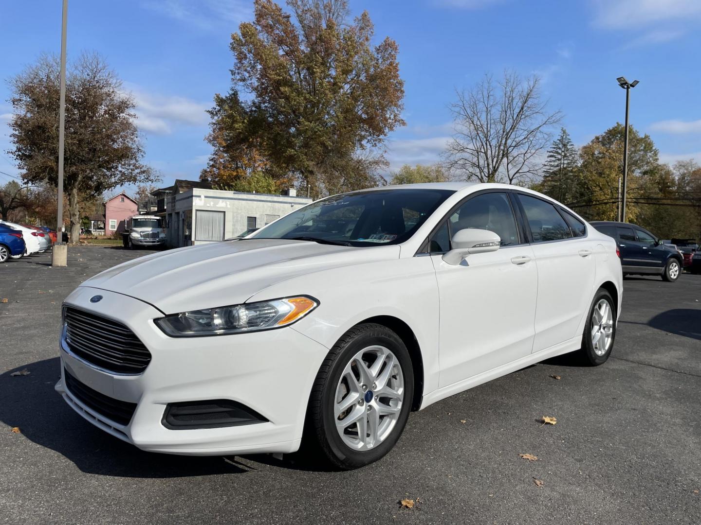 2015 white Ford Fusion SE (3FA6P0H76FR) with an 2.5L L4 DOHC 16V engine, located at 101 N. Main Street, Muncy, PA, 17756, (570) 546-5462, 41.207691, -76.785942 - Photo#0