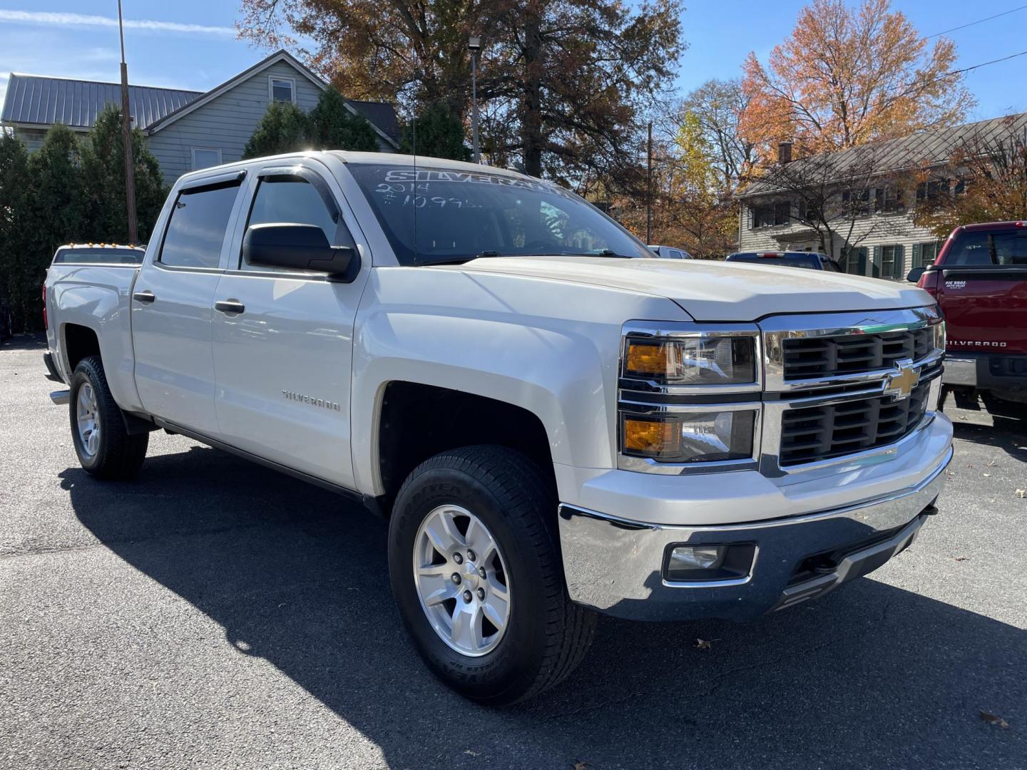 2014 White /black Chevrolet Silverado 1500 1LT Crew Cab 4WD (3GCUKREH9EG) with an 4.3L V6 OHV 12V engine, 6-Speed Automatic transmission, located at 101 N. Main Street, Muncy, PA, 17756, (570) 546-5462, 41.207691, -76.785942 - Photo#1