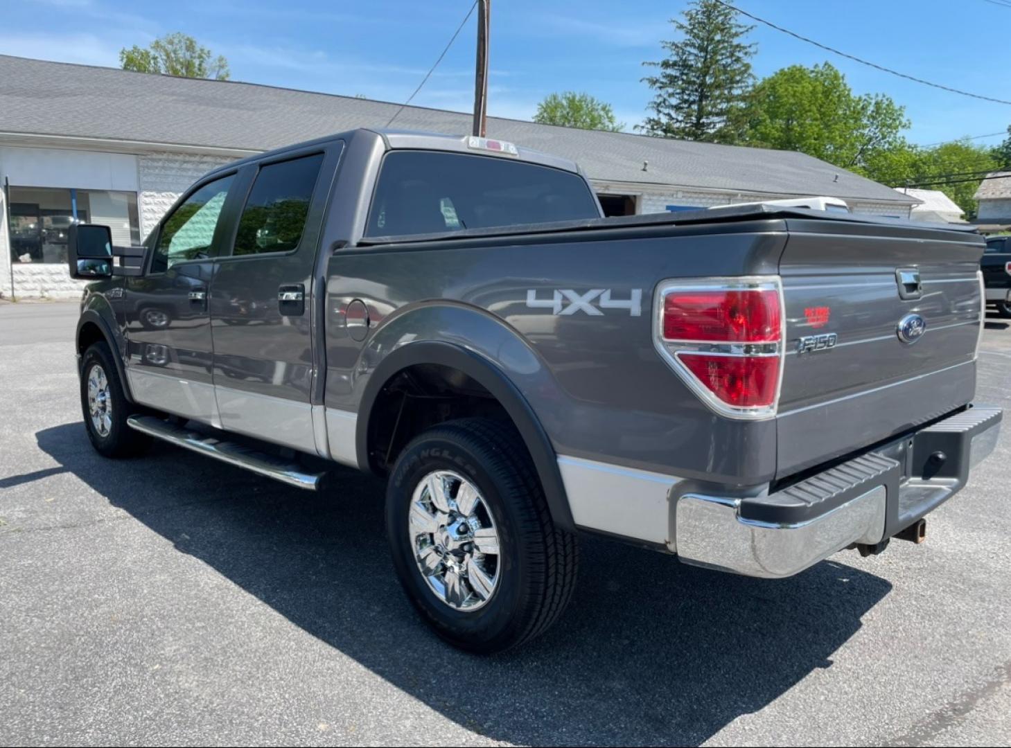 2012 Ford F-150 FX4 SuperCrew 5.5-ft. Bed 4WD (1FTFW1ET2CK) with an 3.5L V6 TURBO engine, 6-Speed Automatic transmission, located at 101 N. Main Street, Muncy, PA, 17756, (570) 546-5462, 41.207691, -76.785942 - Photo#2