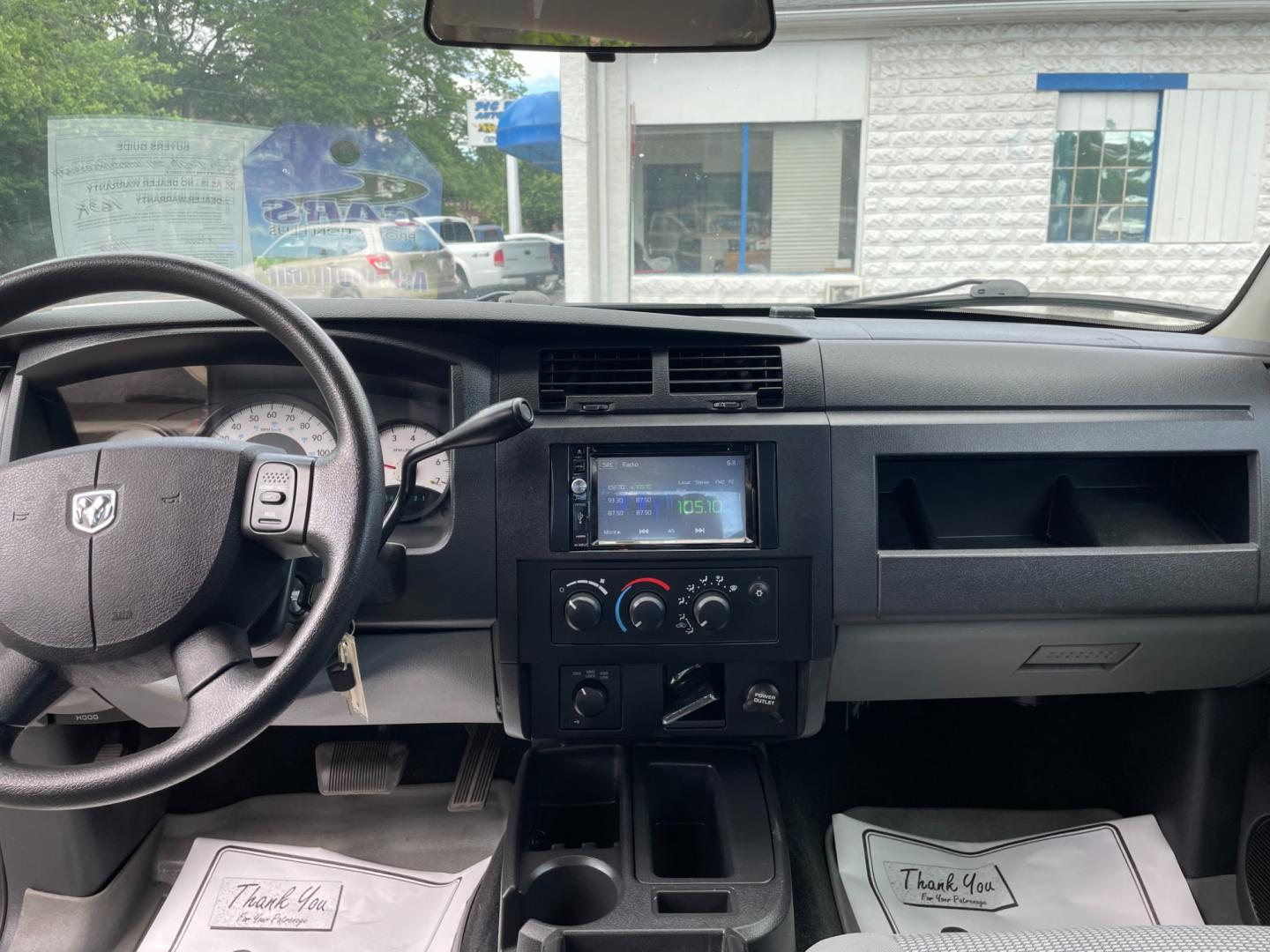 2011 Dodge Dakota SLT Crew Cab 4WD (1D7RW3GK6BS) with an 3.7L V6 SOHC 12V engine, 5-Speed Automatic transmission, located at 101 N. Main Street, Muncy, PA, 17756, (570) 546-5462, 41.207691, -76.785942 - Photo#5