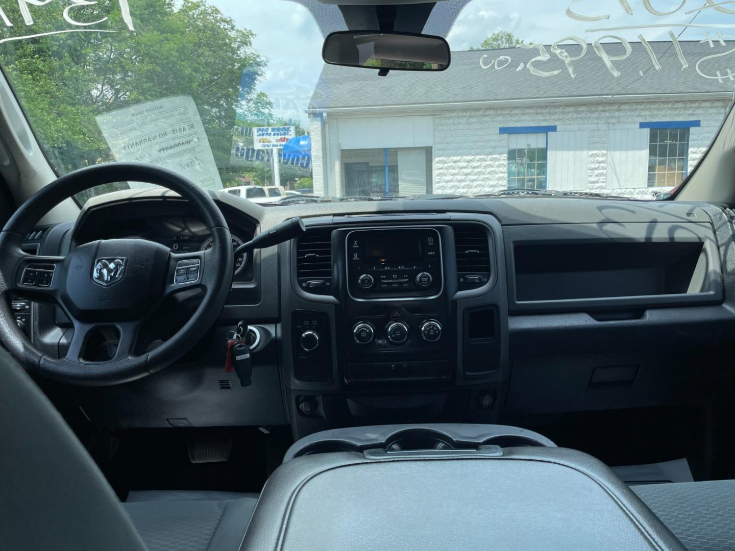 2013 black RAM 1500 Tradesman Crew Cab SWB 4WD (1C6RR7KT4DS) with an 5.7L V8 OHV 16V engine, 6-Speed Automatic transmission, located at 101 N. Main Street, Muncy, PA, 17756, (570) 546-5462, 41.207691, -76.785942 - Photo#4