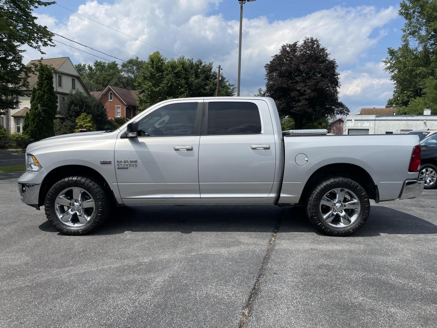 2019 silver RAM 1500 SLT Crew Cab SWB 4WD (1C6RR7LT5KS) with an 5.7L V8 OHV 16V engine, 8A transmission, located at 101 N. Main Street, Muncy, PA, 17756, (570) 546-5462, 41.207691, -76.785942 - Photo#2