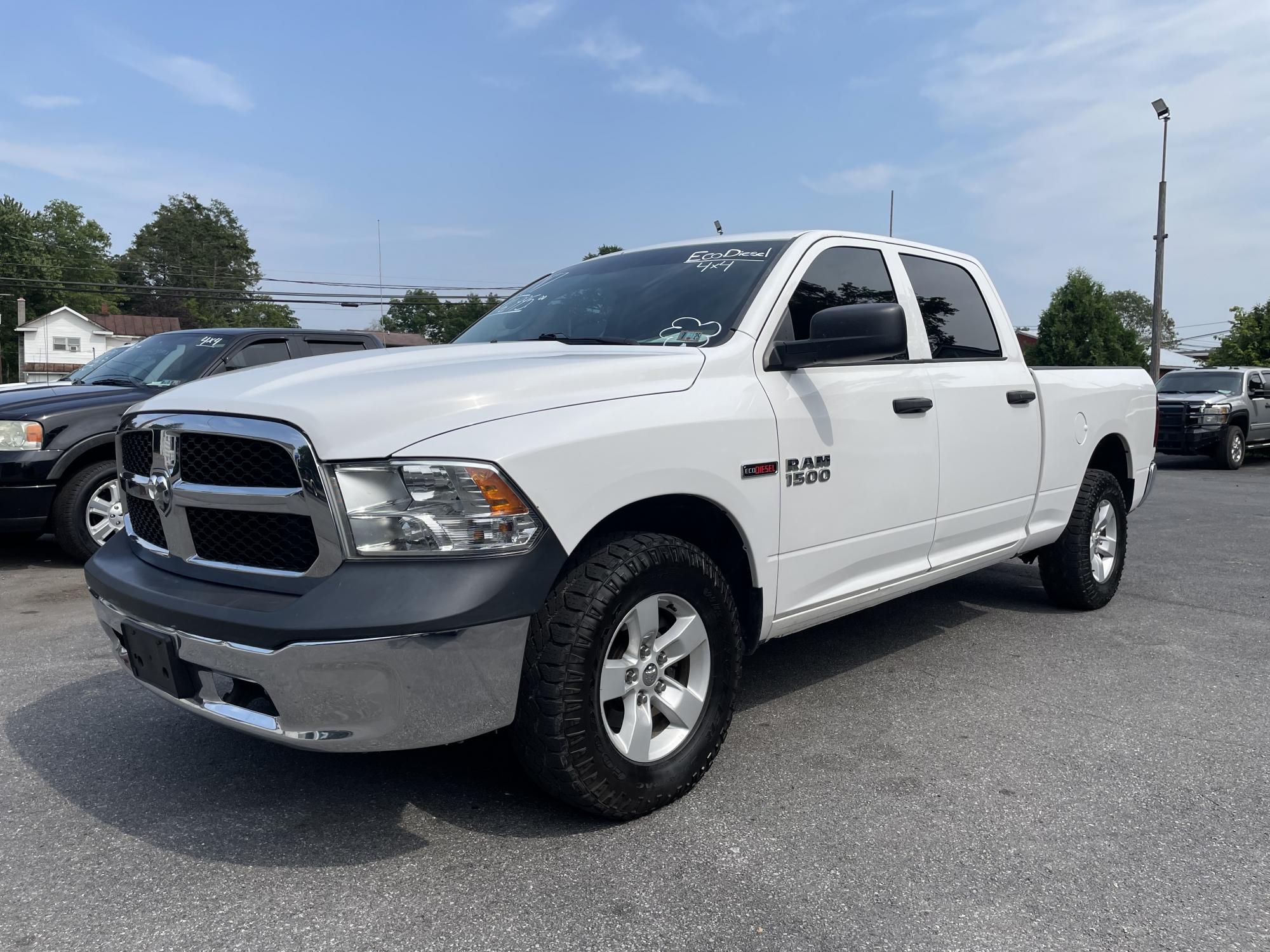 photo of 2017 RAM 1500 Tradesman Crew Cab LWB 4WD