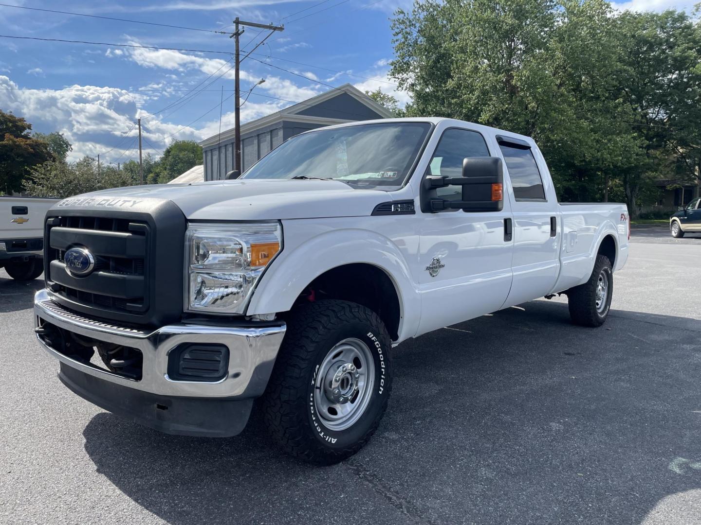 2015 Ford F-250 SD King Ranch Crew Cab 4WD (1FT7W2BT3FE) with an 6.7L V8 OHV 16V DIESEL engine, 6-Speed Automatic transmission, located at 101 N. Main Street, Muncy, PA, 17756, (570) 546-5462, 41.207691, -76.785942 - Photo#1