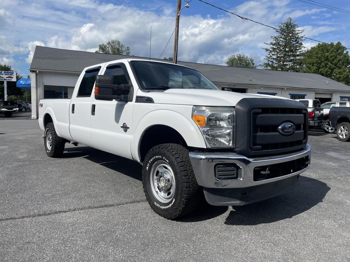 2015 Ford F-250 SD King Ranch Crew Cab 4WD (1FT7W2BT3FE) with an 6.7L V8 OHV 16V DIESEL engine, 6-Speed Automatic transmission, located at 101 N. Main Street, Muncy, PA, 17756, (570) 546-5462, 41.207691, -76.785942 - Photo#0