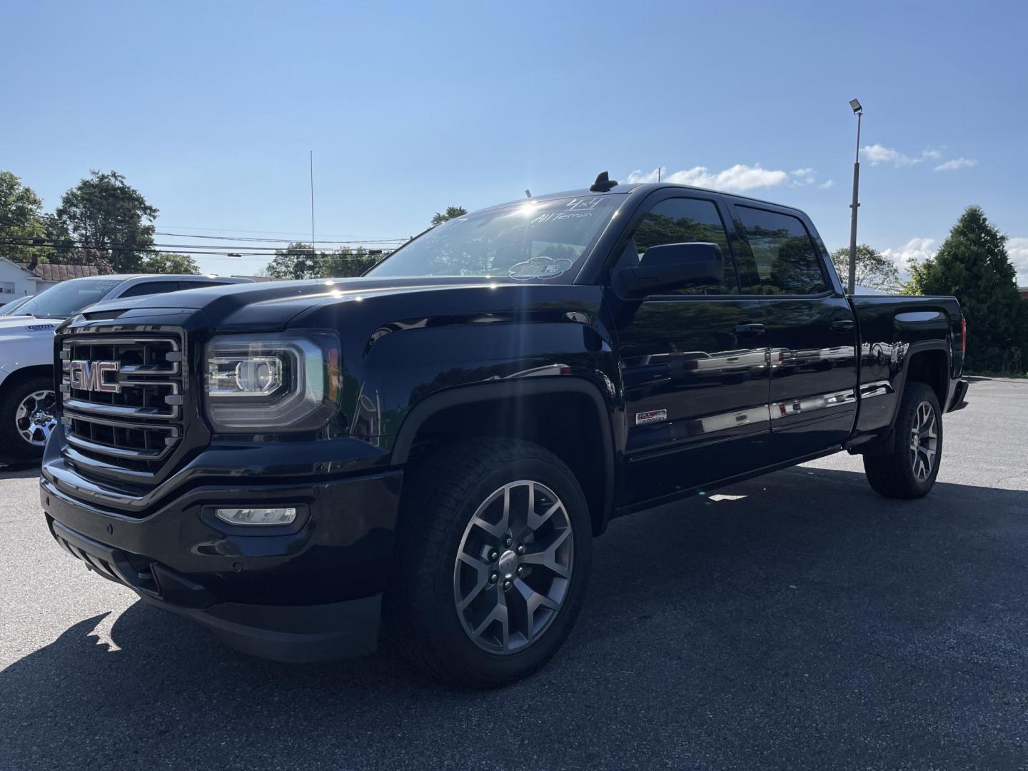 2017 GMC Sierra 1500 SLT Crew Cab Long Box 4WD (3GTU2NEC9HG) with an 5.3L V8 OHV 16V engine, 6A transmission, located at 101 N. Main Street, Muncy, PA, 17756, (570) 546-5462, 41.207691, -76.785942 - Photo#1