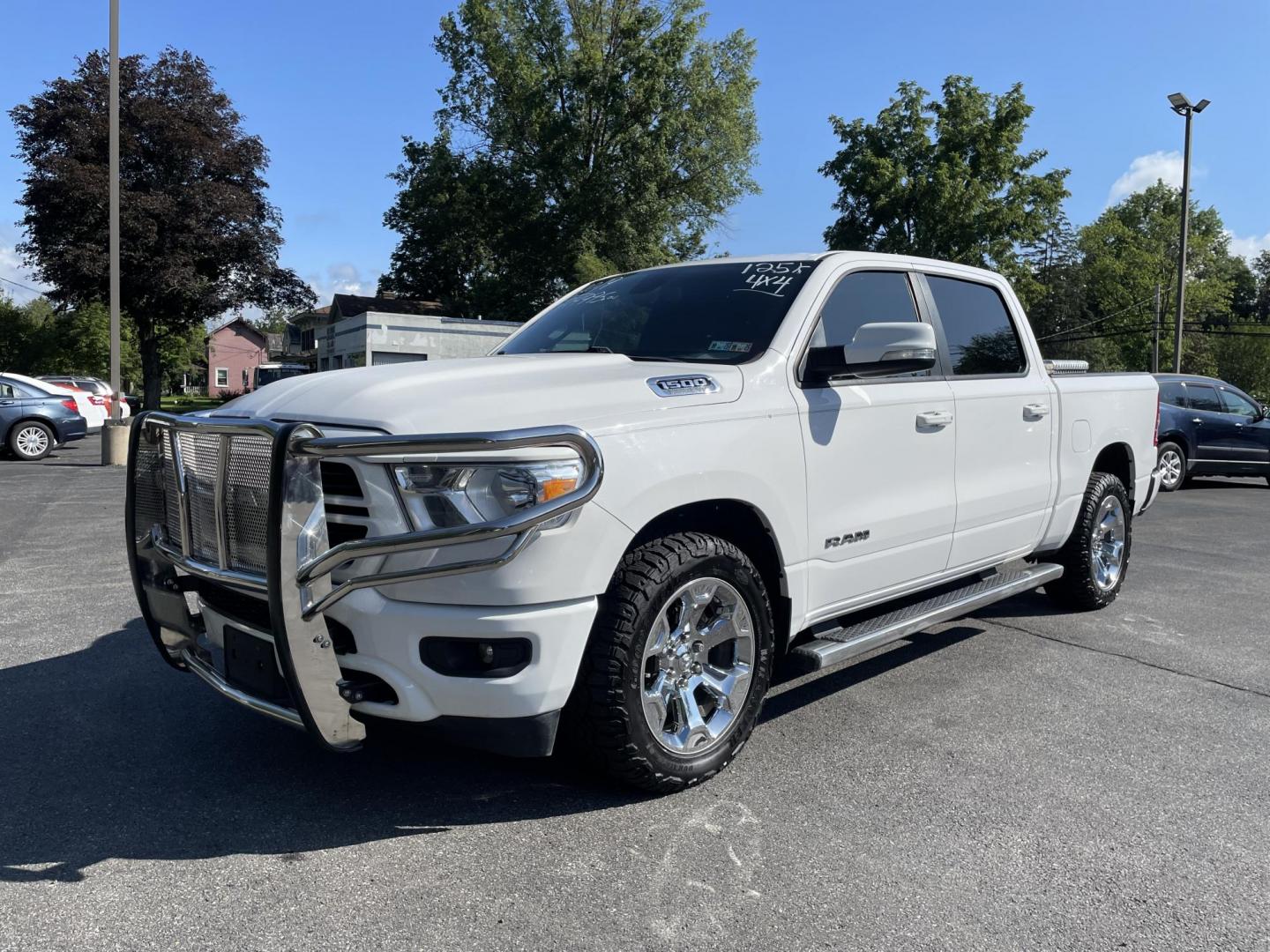 2019 RAM 1500 Big Horn Crew Cab SWB 4WD (1C6SRFFT9KN) with an 5.7L V8 OHV 16V engine, 8A transmission, located at 101 N. Main Street, Muncy, PA, 17756, (570) 546-5462, 41.207691, -76.785942 - Photo#0