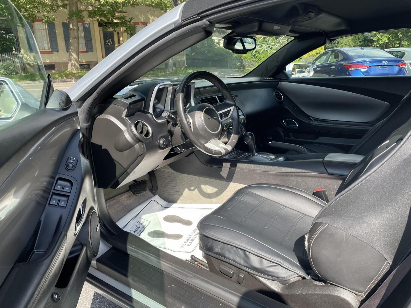 2011 Chevrolet Camaro Convertible 2LT (2G1FC3DDXB9) with an 3.6L V6 DOHC 24V engine, 6-Speed Automatic transmission, located at 101 N. Main Street, Muncy, PA, 17756, (570) 546-5462, 41.207691, -76.785942 - Photo#4