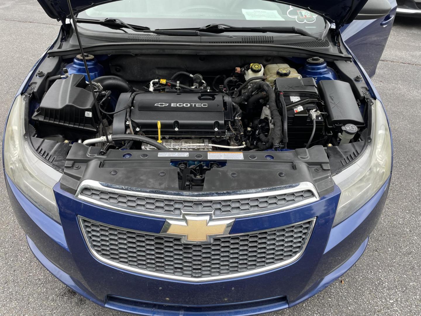 2012 Chevrolet Cruze 2LS (1G1PC5SH4C7) with an 1.8L L4 DOHC 16V FFV engine, 6-Speed Automatic transmission, located at 101 N. Main Street, Muncy, PA, 17756, (570) 546-5462, 41.207691, -76.785942 - Photo#7