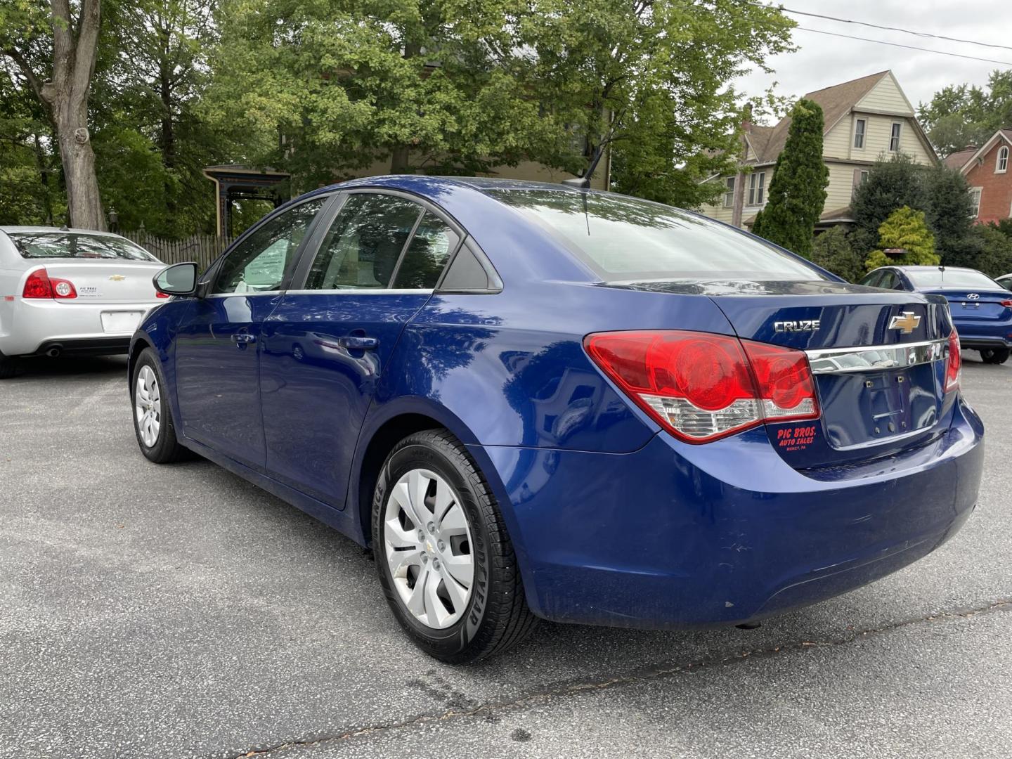 2012 Chevrolet Cruze 2LS (1G1PC5SH4C7) with an 1.8L L4 DOHC 16V FFV engine, 6-Speed Automatic transmission, located at 101 N. Main Street, Muncy, PA, 17756, (570) 546-5462, 41.207691, -76.785942 - Photo#3