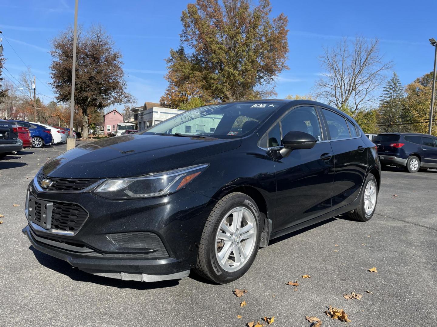 2017 Chevrolet Cruze LT Auto Hatchback (3G1BE6SM8HS) with an 1.4L L4 DOHC 16V TURBO engine, 6A transmission, located at 101 N. Main Street, Muncy, PA, 17756, (570) 546-5462, 41.207691, -76.785942 - Photo#0