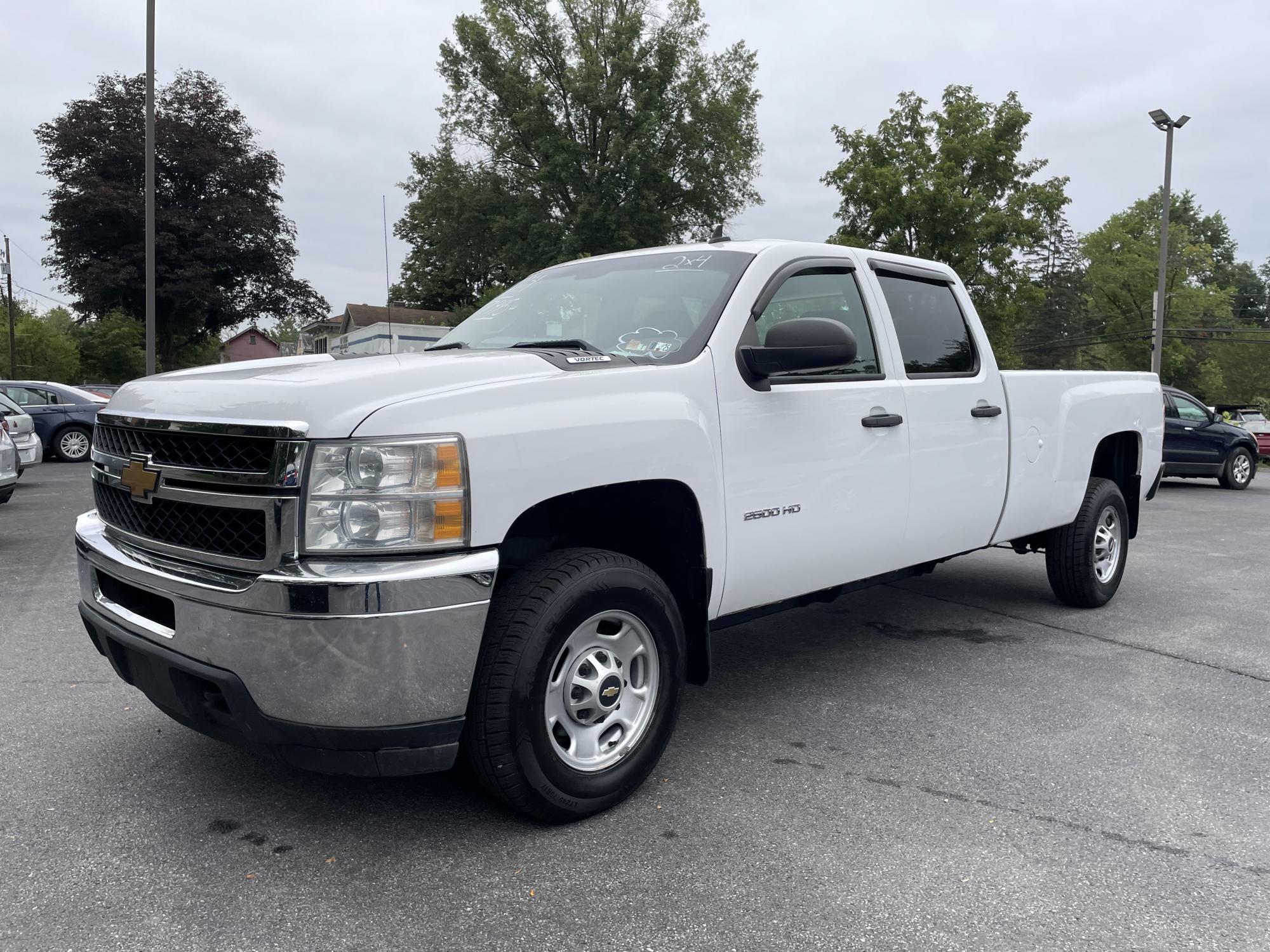 photo of 2014 Chevrolet Silverado 2500HD Work Truck Crew Cab 2WD