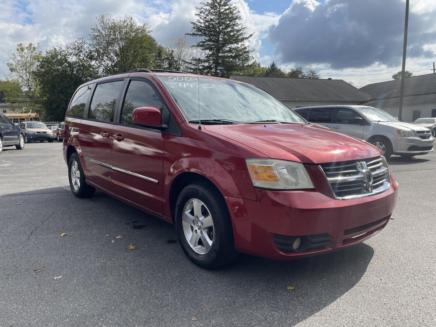 2008 Dodge Caravan SXT (2D8HN54P98R) with an 3.8L V6 OHV 12V engine, 4-Speed Automatic Overdrive transmission, located at 101 N. Main Street, Muncy, PA, 17756, (570) 546-5462, 41.207691, -76.785942 - Photo#1