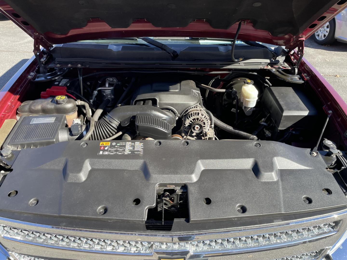 2013 Chevrolet Silverado 1500 LT Ext. Cab Long Box 4WD (1GCRKSE70DZ) with an 5.3L V8 OHV 16V FFV engine, 6-Speed Automatic transmission, located at 101 N. Main Street, Muncy, PA, 17756, (570) 546-5462, 41.207691, -76.785942 - Photo#7