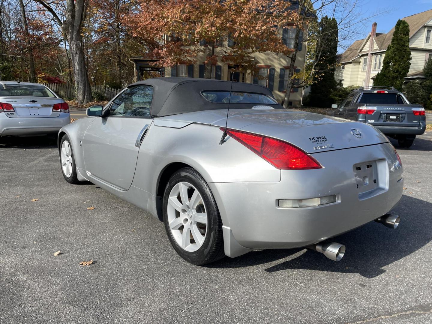 2004 silver Nissan 350Z Enthusiast Roadster (JN1AZ36A54T) with an 3.5L V6 DOHC 24V engine, 6-Speed Manual Overdrive transmission, located at 101 N. Main Street, Muncy, PA, 17756, (570) 546-5462, 41.207691, -76.785942 - Photo#2