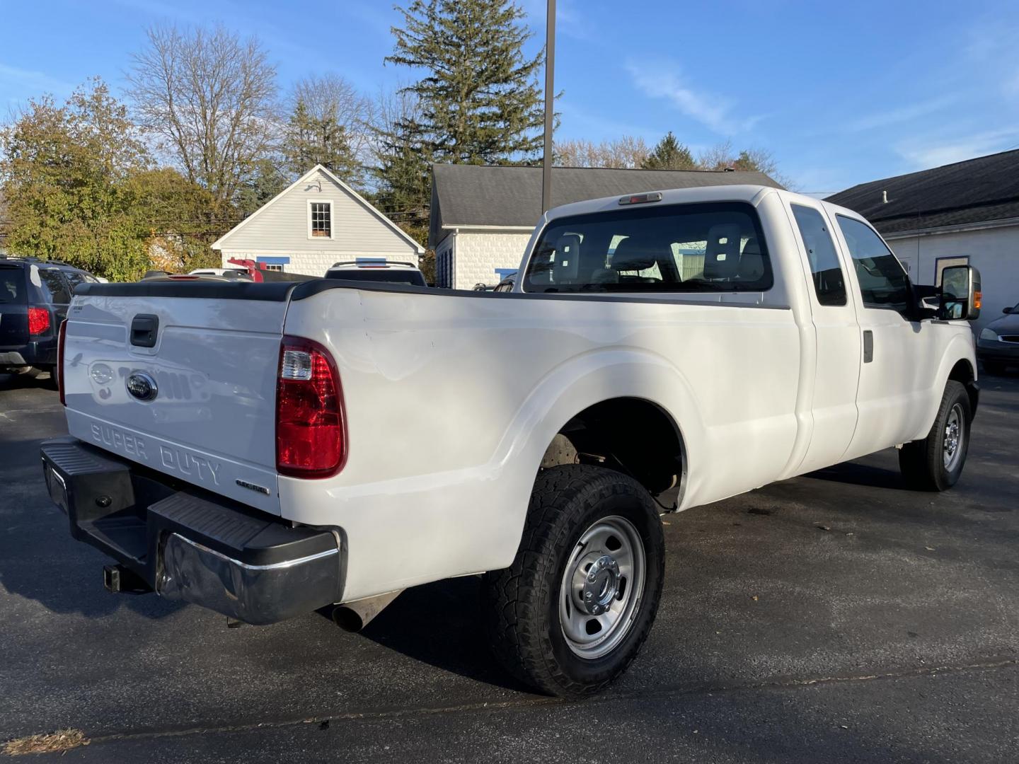 2016 Ford F-350 SD XLT SuperCab Long Bed 2WD (1FT8X3A67GE) with an 6.2L V8 OHV 16V engine, 6A transmission, located at 101 N. Main Street, Muncy, PA, 17756, (570) 546-5462, 41.207691, -76.785942 - Photo#2