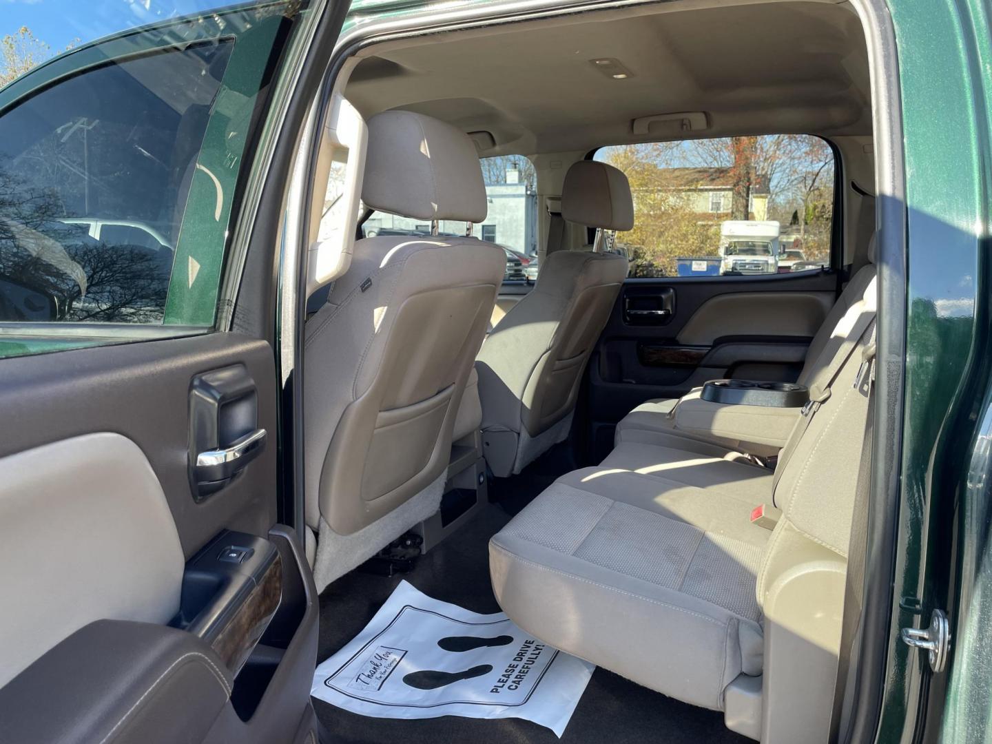 2015 Chevrolet Silverado 1500 LT Crew Cab 4WD (1GCUKREC1FF) with an 5.3L V8 OHV 16V engine, 6-Speed Automatic transmission, located at 101 N. Main Street, Muncy, PA, 17756, (570) 546-5462, 41.207691, -76.785942 - Photo#6