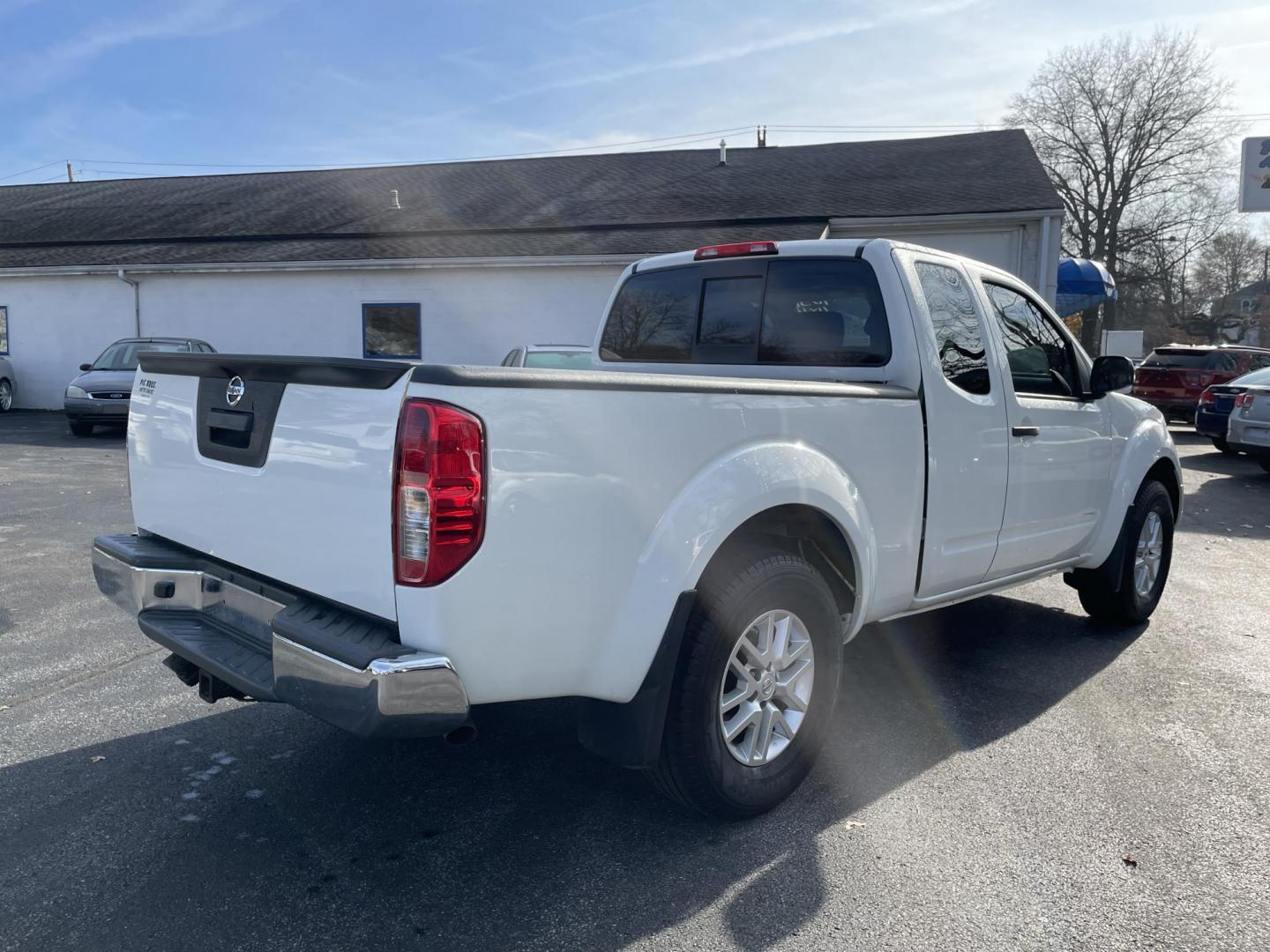 2019 Nissan Frontier SV King Cab 5AT 4WD (1N6AD0CW6KN) with an 4.0L V6 DOHC 24V engine, 5A transmission, located at 101 N. Main Street, Muncy, PA, 17756, (570) 546-5462, 41.207691, -76.785942 - Photo#3