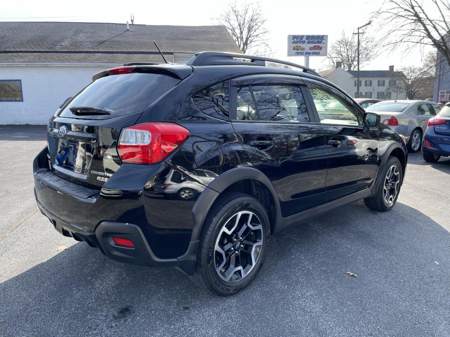 2016 Subaru XV Crosstrek 2.0i Premium CVT (JF2GPABC4G8) with an 2.0L L4 DOHC 16V engine, CVT transmission, located at 101 N. Main Street, Muncy, PA, 17756, (570) 546-5462, 41.207691, -76.785942 - Photo#3