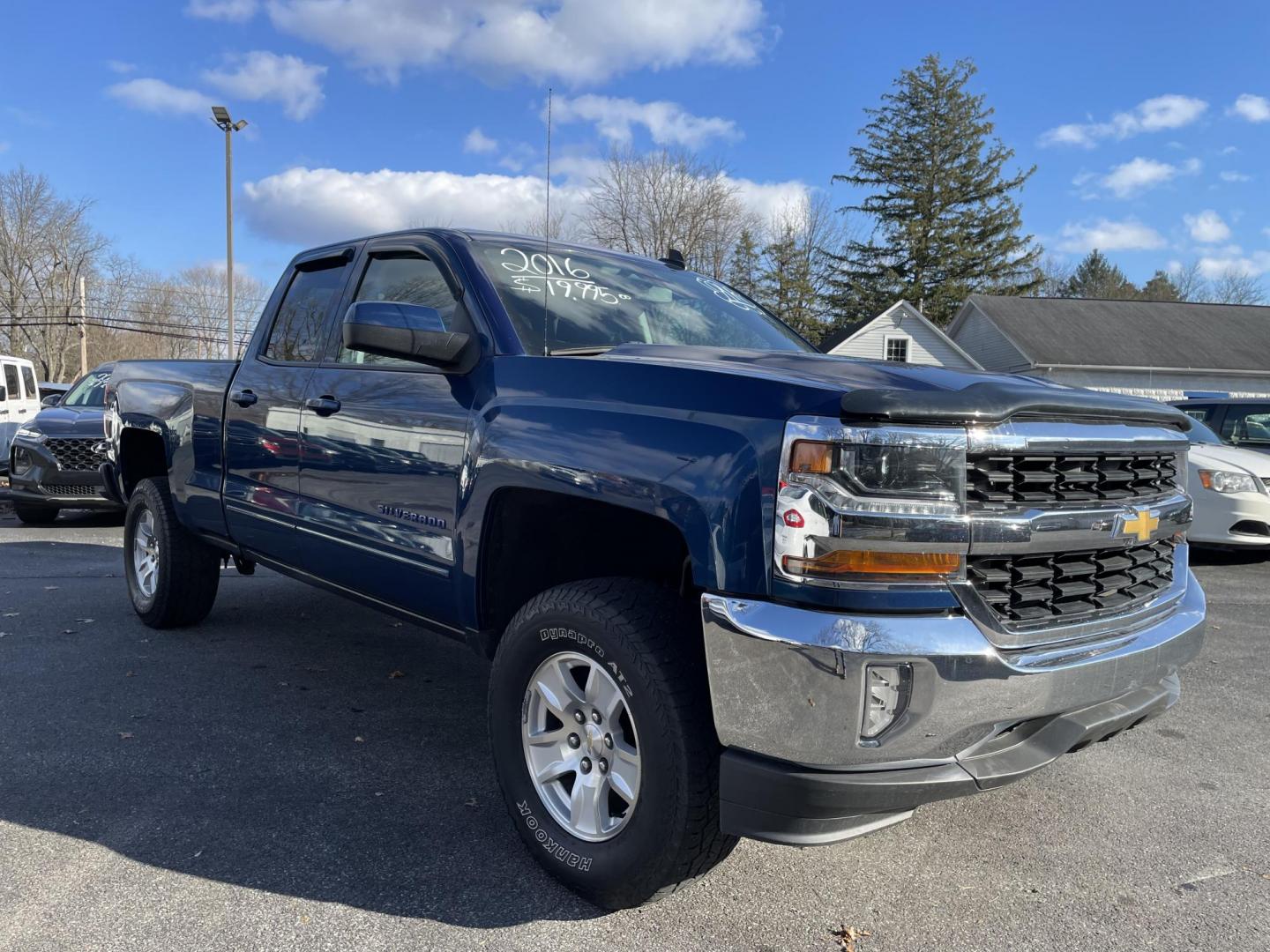 2016 Chevrolet Silverado 1500 LT Double Cab 4WD (1GCVKREC0GZ) with an 5.3L V8 OHV 16V engine, 6A transmission, located at 101 N. Main Street, Muncy, PA, 17756, (570) 546-5462, 41.207691, -76.785942 - Photo#0