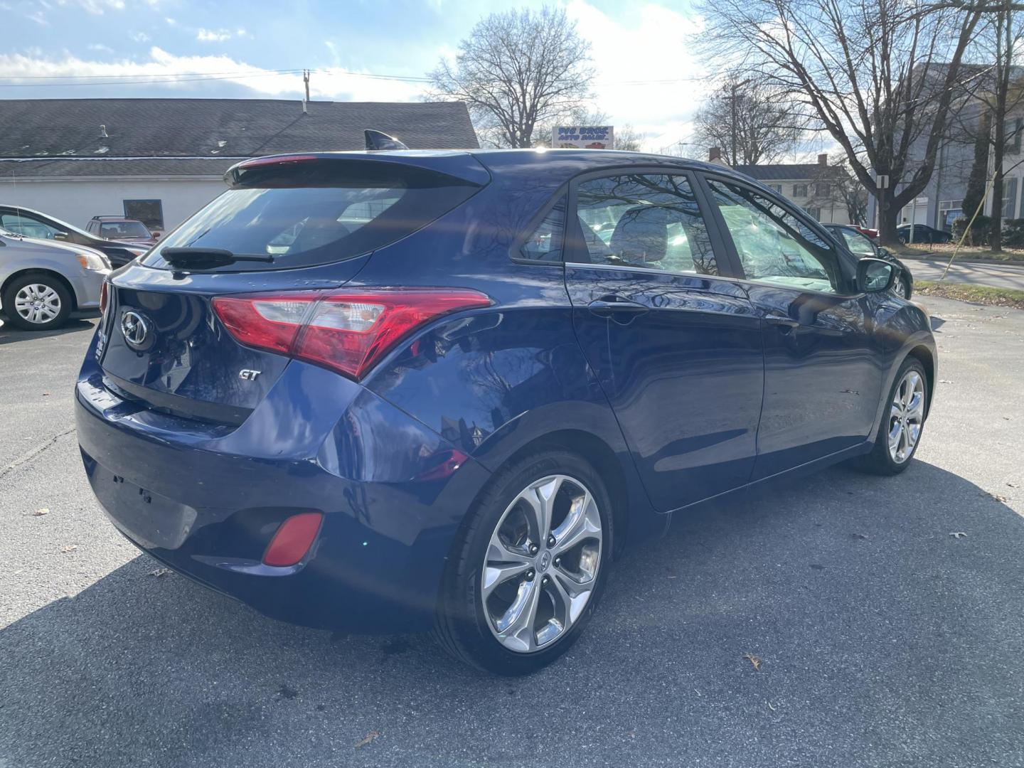 2013 Hyundai Elantra GT A/T (KMHD35LE9DU) with an 1.8L L4 16V DOHC engine, 6-Speed Automatic transmission, located at 101 N. Main Street, Muncy, PA, 17756, (570) 546-5462, 41.207691, -76.785942 - Photo#3