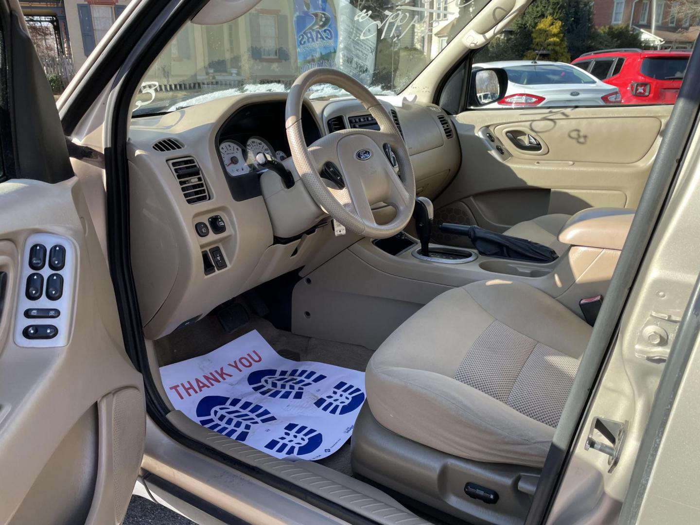 2007 Ford Escape XLT 4WD (1FMYU93167K) with an 3.0L V6 DOHC 24V engine, 4-Speed Automatic Overdrive transmission, located at 101 N. Main Street, Muncy, PA, 17756, (570) 546-5462, 41.207691, -76.785942 - Photo#4