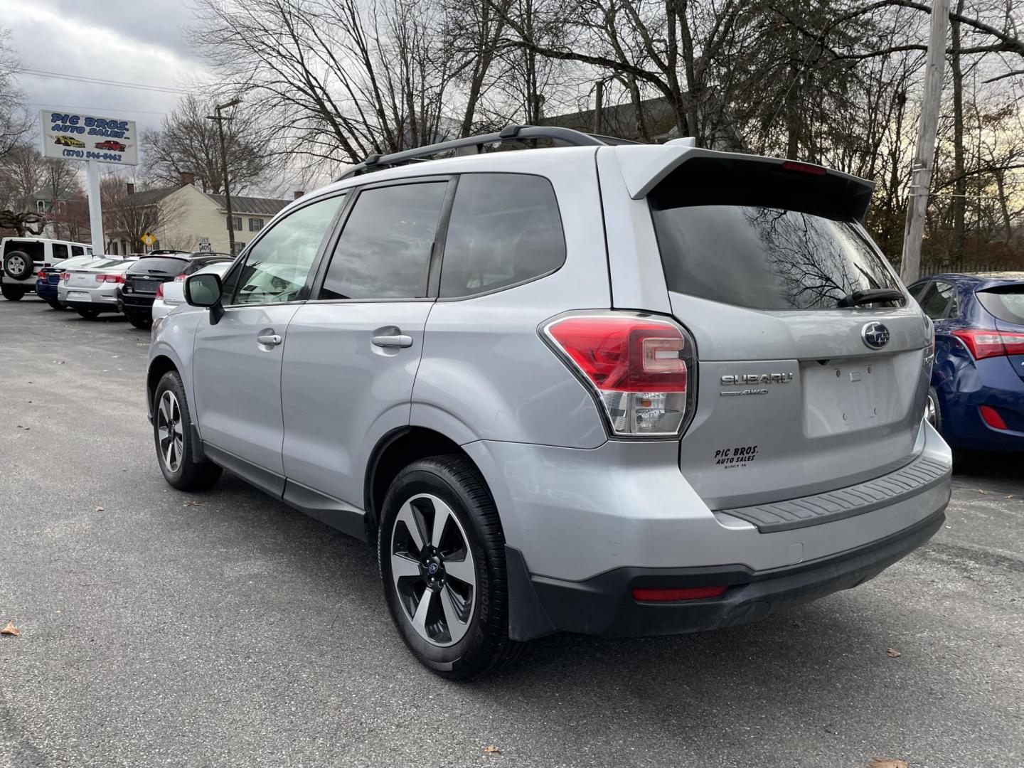 2018 Subaru Forester 2.5i Premium PZEV CVT (JF2SJAGC1JH) with an 2.5L H4 SOHC 16V engine, CVT transmission, located at 101 N. Main Street, Muncy, PA, 17756, (570) 546-5462, 41.207691, -76.785942 - Photo#2