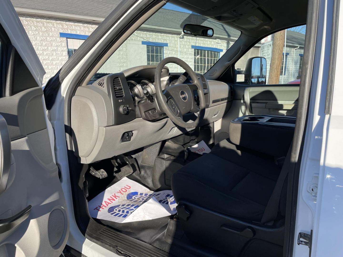 2013 GMC Sierra 2500HD Work Truck Crew Cab 4WD (1GT12ZC81DF) with an 6.6L V8 OHV 32V TURBO DIESEL engine, 6-Speed Automatic transmission, located at 101 N. Main Street, Muncy, PA, 17756, (570) 546-5462, 41.207691, -76.785942 - Photo#4