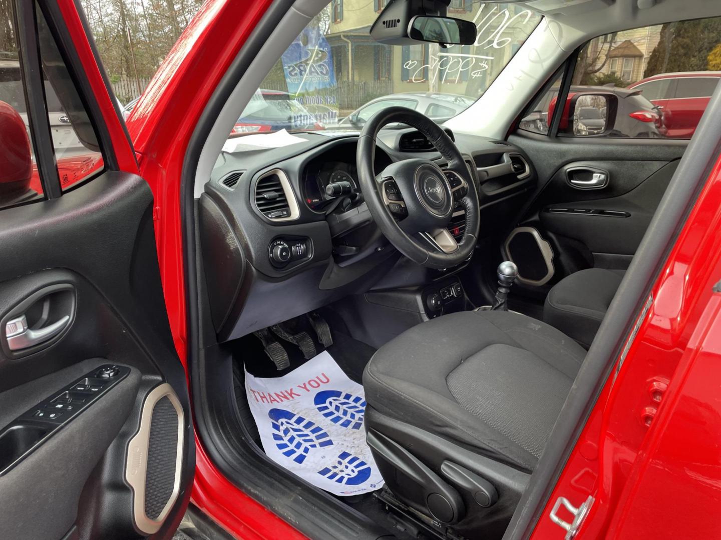 2016 Jeep Renegade Latitude 4WD (ZACCJBBW5GP) with an 1.4L L4 DOHC 16V TURBO engine, 6M transmission, located at 101 N. Main Street, Muncy, PA, 17756, (570) 546-5462, 41.207691, -76.785942 - Photo#4