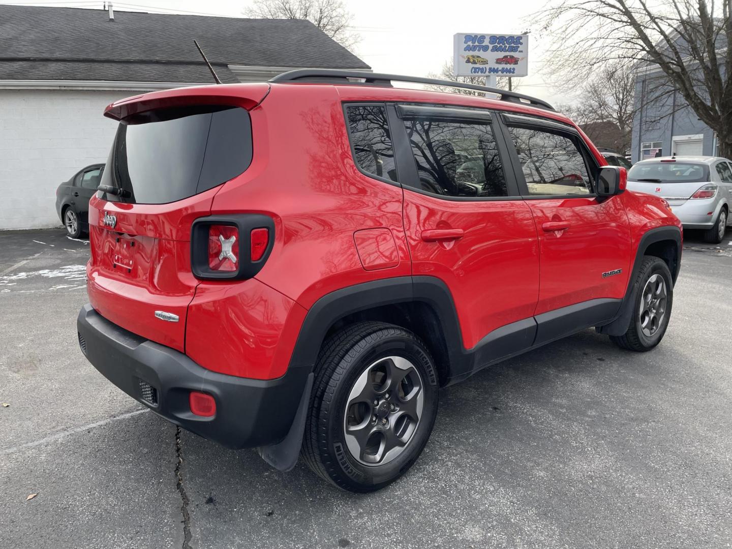 2016 Jeep Renegade Latitude 4WD (ZACCJBBW5GP) with an 1.4L L4 DOHC 16V TURBO engine, 6M transmission, located at 101 N. Main Street, Muncy, PA, 17756, (570) 546-5462, 41.207691, -76.785942 - Photo#3