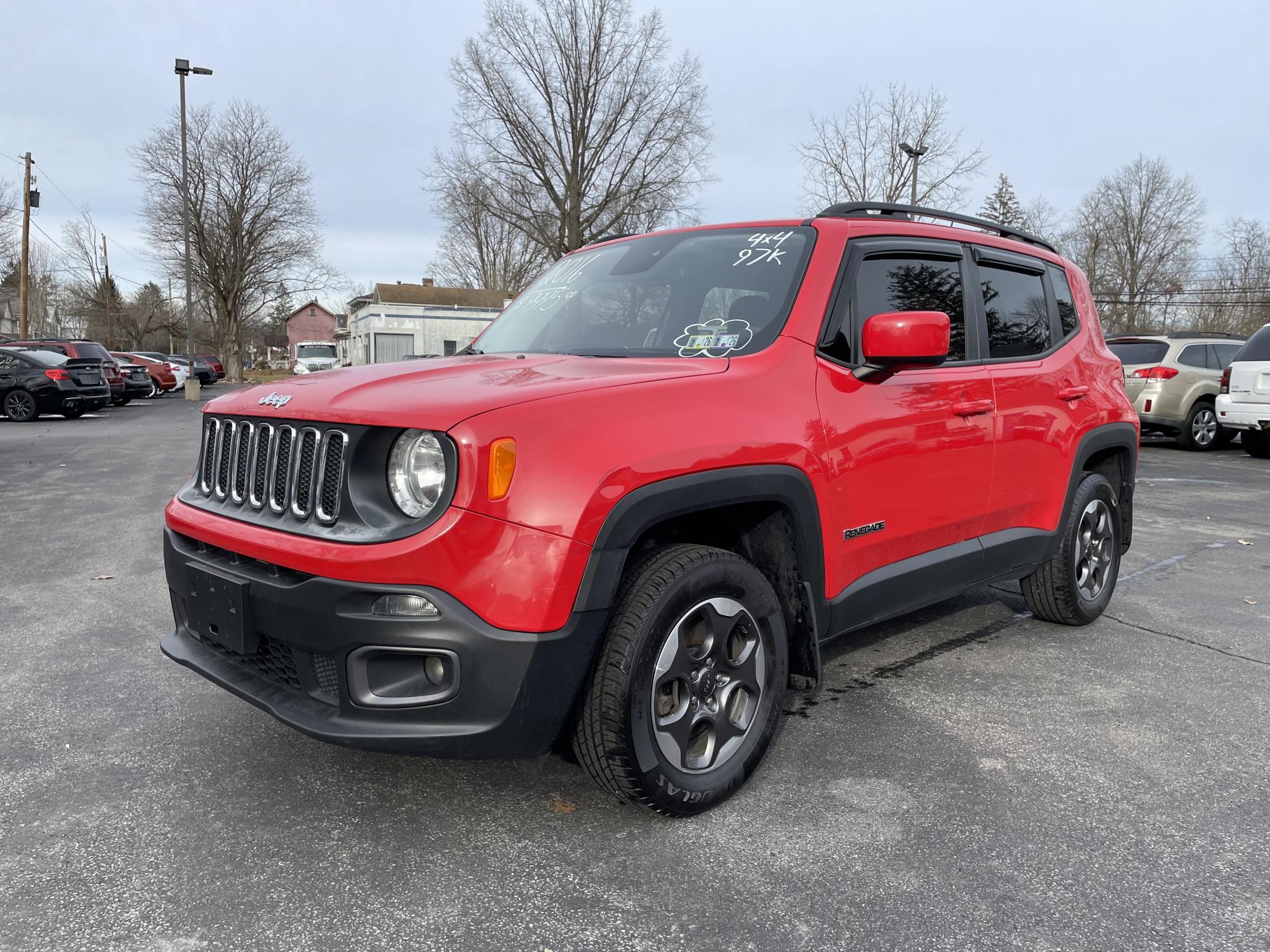 photo of 2016 Jeep Renegade Latitude 4WD