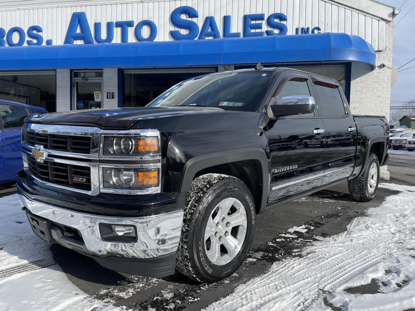 2014 Chevrolet Silverado 1500 1LZ Crew Cab 4WD (3GCUKSEC7EG) with an 5.3L V8 OHV 16V engine, 6-Speed Automatic transmission, located at 101 N. Main Street, Muncy, PA, 17756, (570) 546-5462, 41.207691, -76.785942 - Photo#0