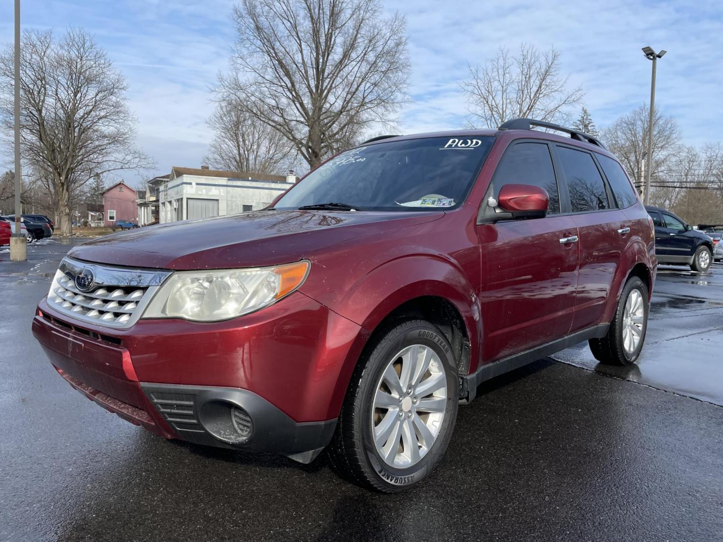 2012 Subaru Forester 2.5X Premium (JF2SHBDC4CH) with an 2.5L H4 SOHC 16V engine, 4-Speed Automatic transmission, located at 101 N. Main Street, Muncy, PA, 17756, (570) 546-5462, 41.207691, -76.785942 - Photo#0