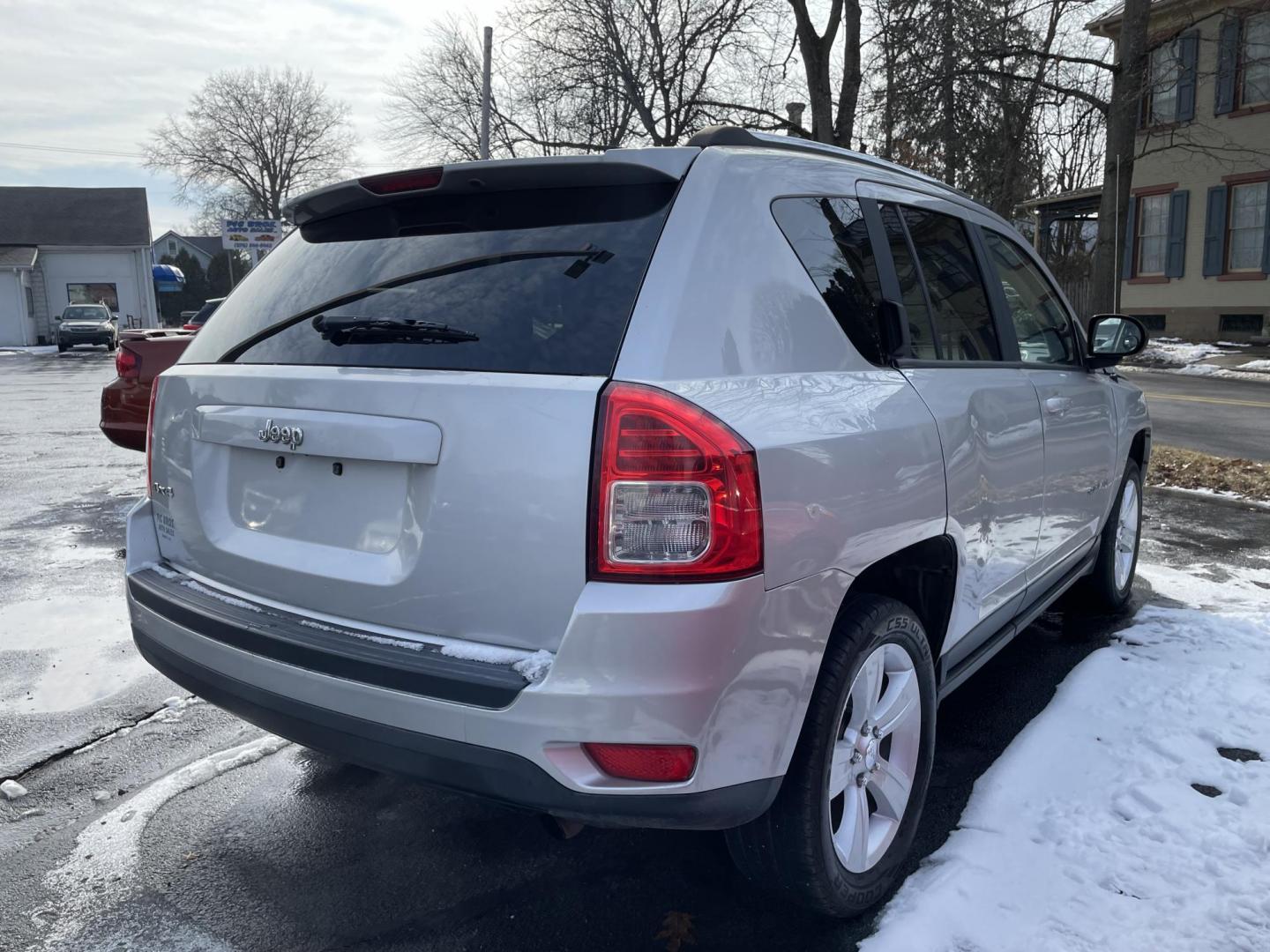 2011 Jeep Compass Sport 4WD (1J4NF1FB1BD) with an 2.4L L4 DOHC 16V engine, Automatic Overdrive transmission, located at 101 N. Main Street, Muncy, PA, 17756, (570) 546-5462, 41.207691, -76.785942 - Photo#3