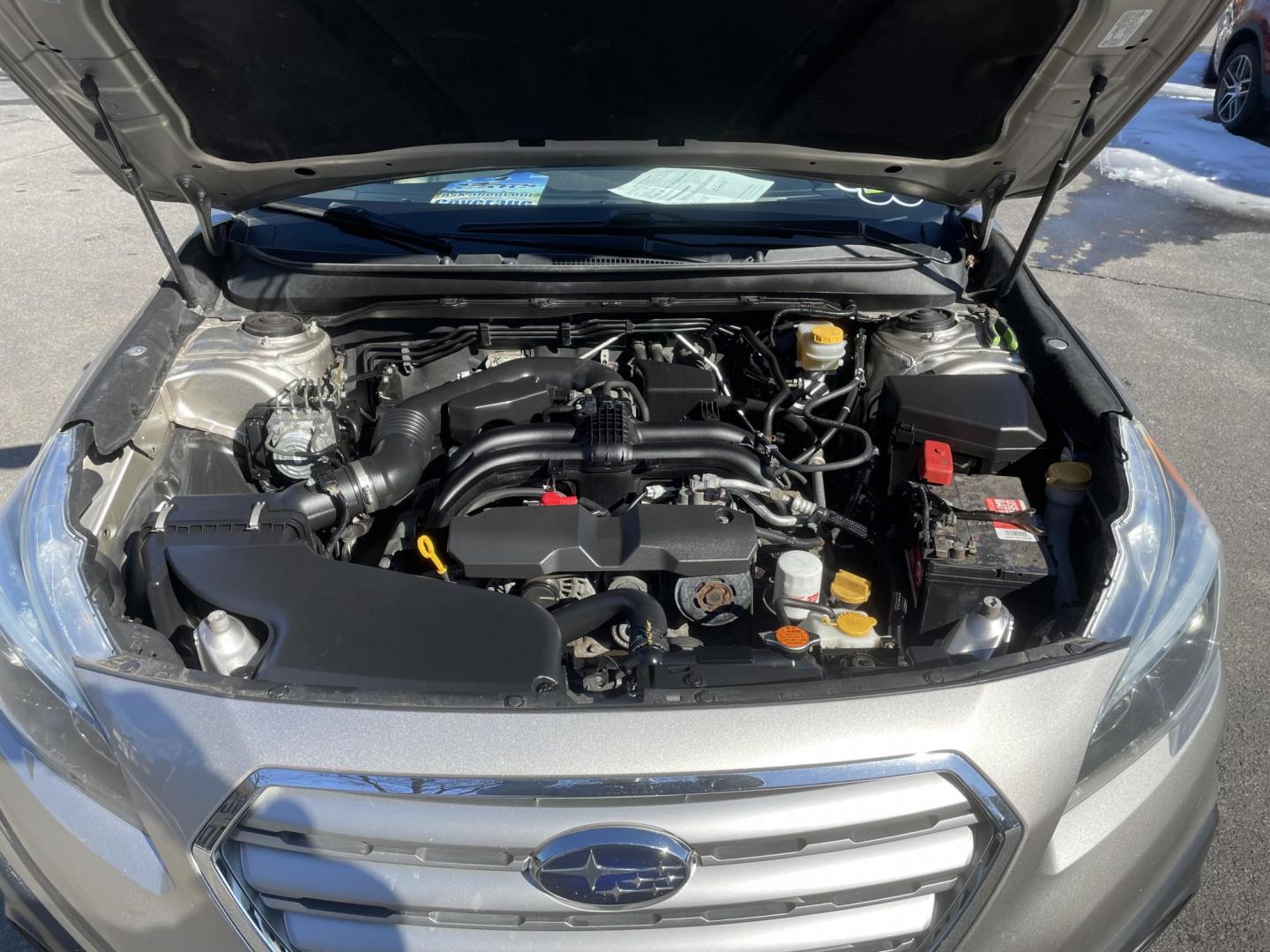 2016 Subaru Outback 2.5i Limited (4S4BSALCXG3) with an 2.5L H4 DOHC 16V engine, CVT transmission, located at 101 N. Main Street, Muncy, PA, 17756, (570) 546-5462, 41.207691, -76.785942 - Photo#8